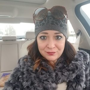 Meet your Posher, Sonia